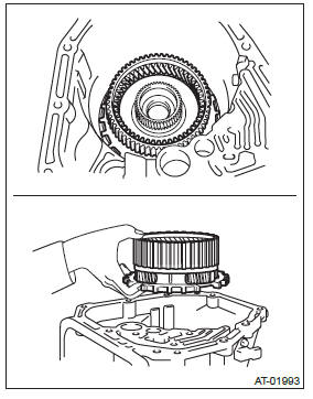 Subaru Outback. Automatic Transmission