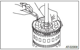 Subaru Outback. Automatic Transmission