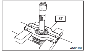 Subaru Outback. Automatic Transmission