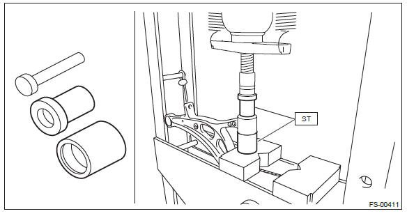 Subaru Outback. Front Suspension