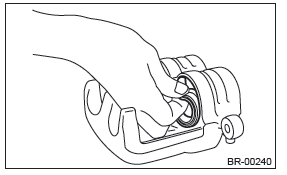 Subaru Outback. Brake