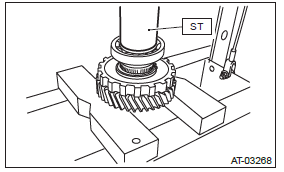 Subaru Outback. Automatic Transmission