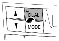 It is possible to make separate temperature settings for the driver’s side and